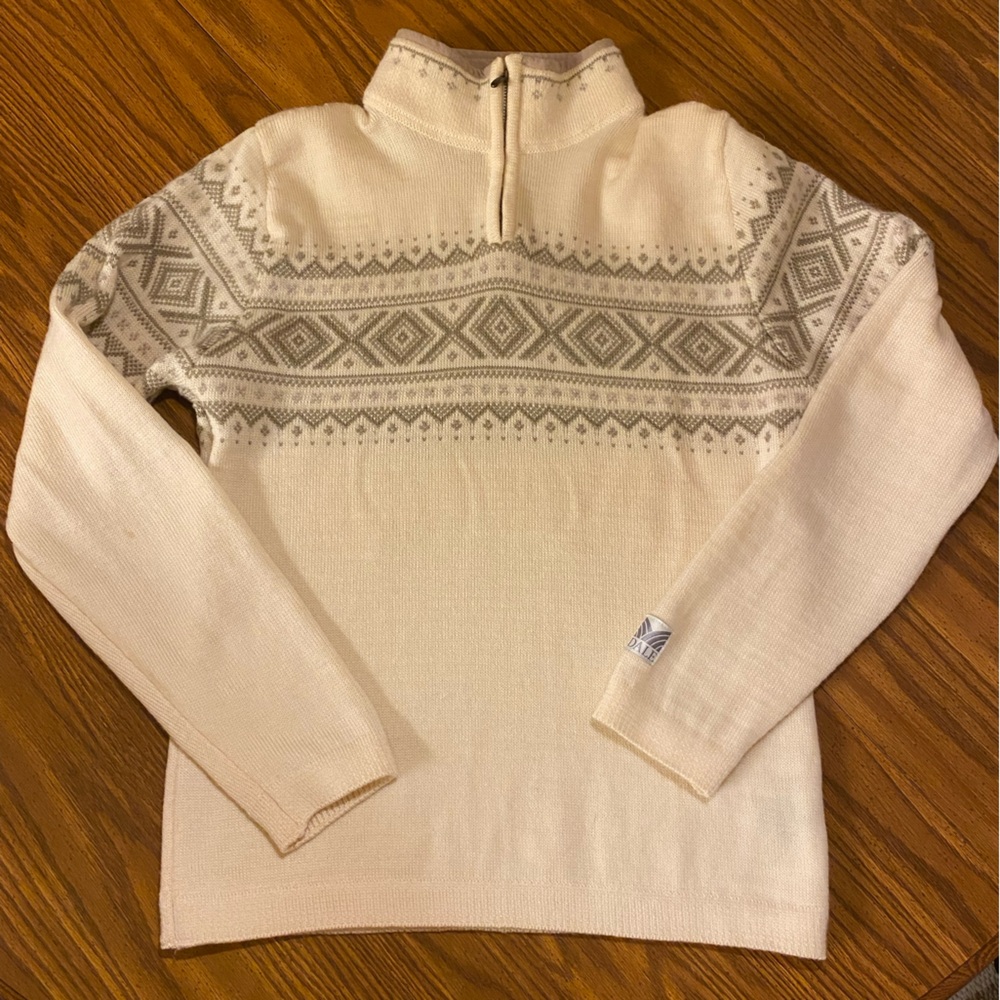 Dale of Norway Women’s Sweater, Size Large 
EXCELLENT condition